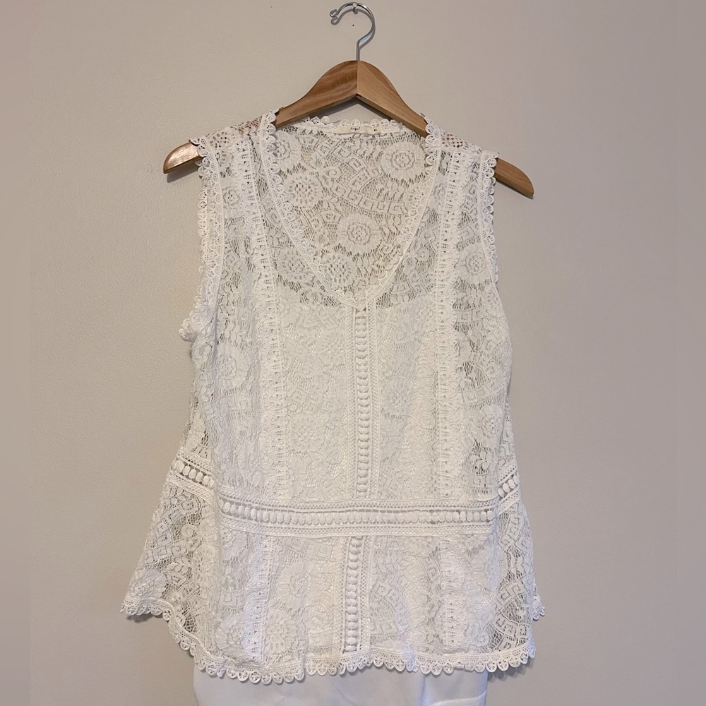 Hagel Women’s Lace Lined Tank Size XL